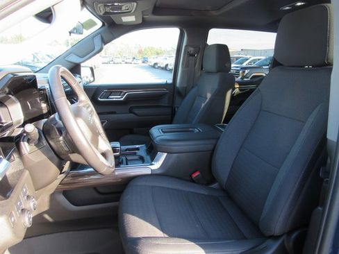 Used 2022 Chevrolet Silverado 1500 RST w/ Convenience Package II image 12