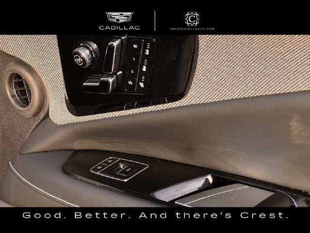 Used 2025 Cadillac Optiq Sport 2 w/ LPO, Floor Liner Package AWD/4WD image 25