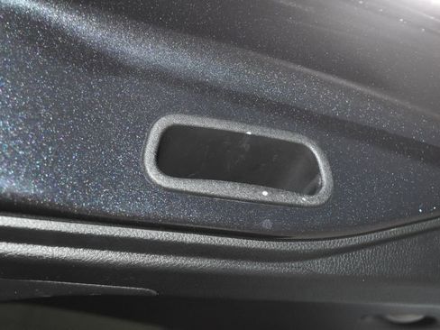 Used 2012 Jeep Grand Cherokee Laredo w/ Laredo E Group image 28