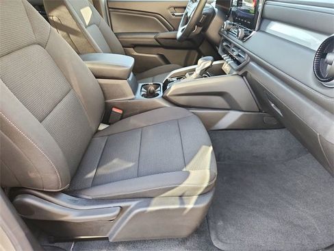 Used 2023 Chevrolet Colorado LT w/ LT Convenience Package II image 26