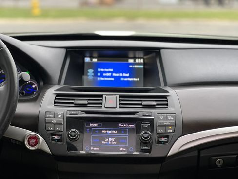 Used 2015 Honda Crosstour EX-L image 18