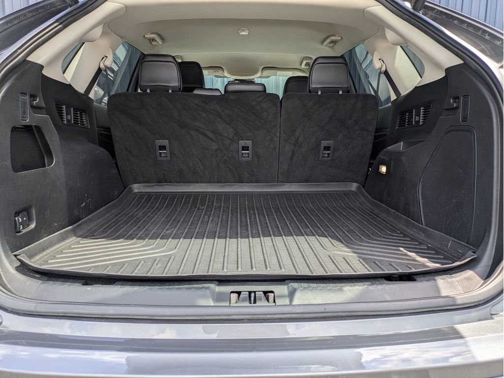 Used 2024 Ford Edge Titanium AWD/4WD image 7
