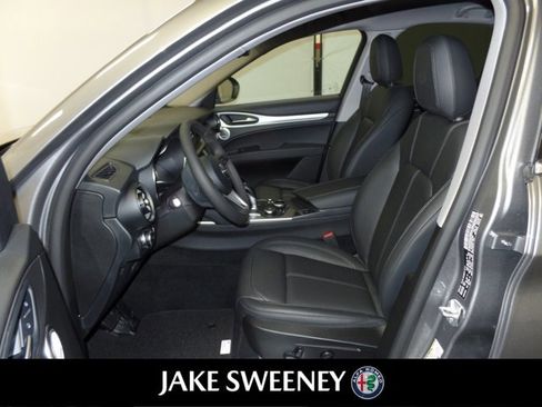 Used 2018 Alfa Romeo Stelvio Ti image 12