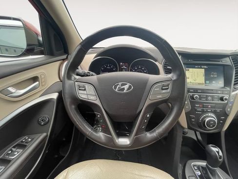Used 2017 Hyundai Santa Fe Limited w/ Cargo Package AWD/4WD image 12