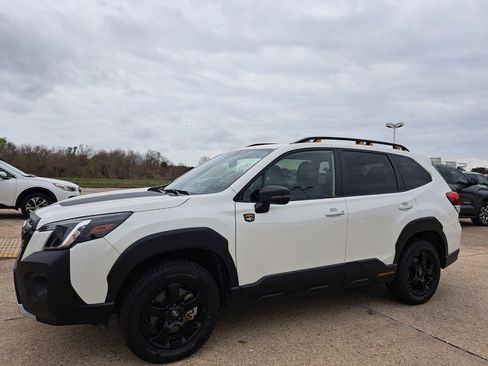 Used 2025 Subaru Forester Wilderness image 9