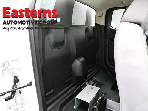 Used 2021 Chevrolet Colorado W/T w/ WT Convenience Package AWD/4WD image 23