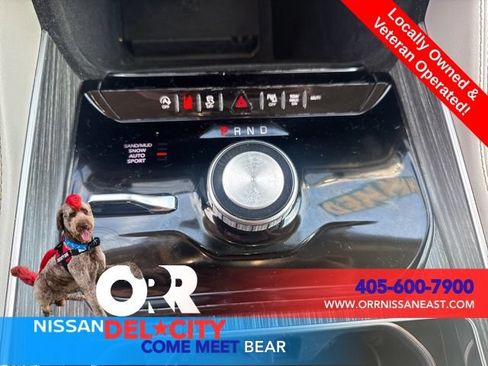 Used 2024 Jeep Wagoneer L Series II w/ Flexible Seating Group AWD/4WD image 29