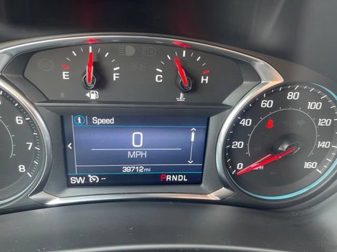 Used 2024 Chevrolet Equinox RS w/ LPO, Floor Liner Package FWD image 22