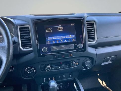 Used 2023 Nissan Frontier SV w/ SV Convenience Package AWD/4WD image 10