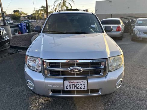 Used 2010 Ford Escape XLT FWD image 2