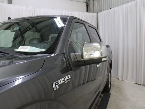 Used 2019 Ford F150 Lariat w/ Equipment Group 502A Luxury AWD/4WD image 34