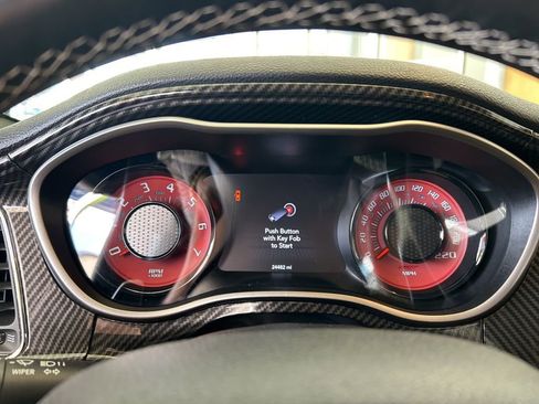 Used 2019 Dodge Challenger SRT Hellcat Redeye image 31