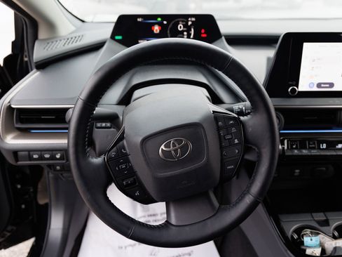 Certified 2024 Toyota Prius XLE image 45