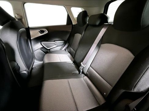 Used 2024 Kia Soul LX w/ Option Group 015 image 21