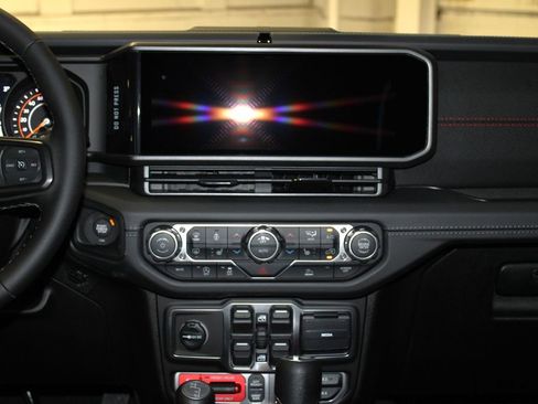 New 2026 Jeep Wrangler Unlimited Rubicon image 13