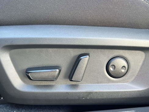 Used 2026 Nissan Rogue SV image 26