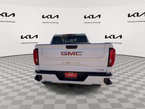 Used 2020 GMC Sierra 1500 AT4 w/ AT4 Preferred Package AWD/4WD image 8