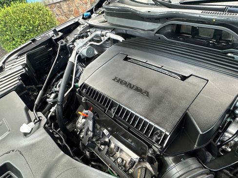 Used 2025 Honda Pilot EX-L image 35