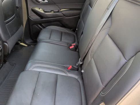 Used 2023 Chevrolet Traverse LT w/ LT Premium Package AWD/4WD image 19