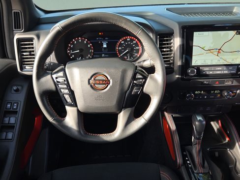 Certified 2024 Nissan Frontier Pro-X RWD image 13