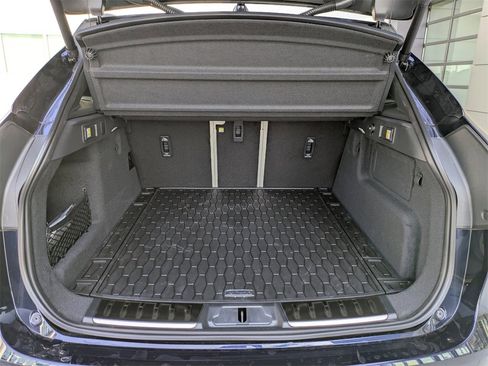 New 2026 Jaguar F-PACE R-Dynamic S image 13