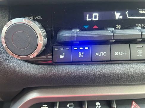 Used 2026 Toyota Sequoia Limited AWD/4WD image 16