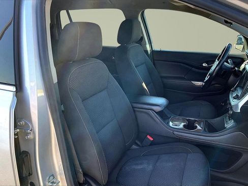 Used 2020 GMC Acadia SLE w/ Driver Convenience Package image 7