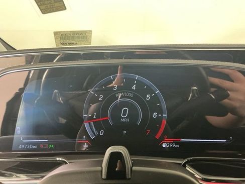 Used 2023 Cadillac Escalade ESV V w/ LPO, Floor Liner Package AWD/4WD image 18