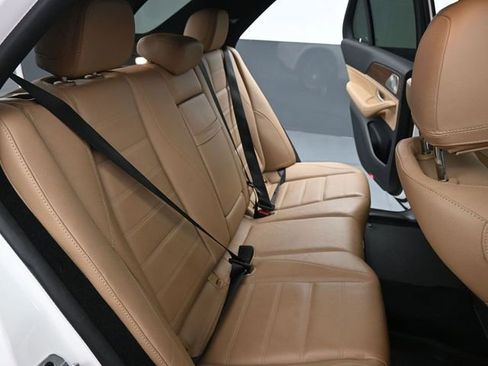 Used 2024 Mercedes-Benz GLE 350 4MATIC image 22