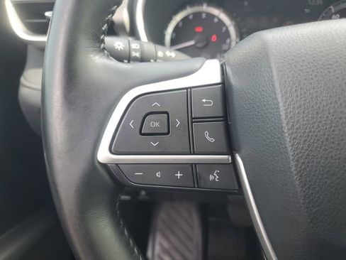 Used 2023 Toyota Highlander LE image 24