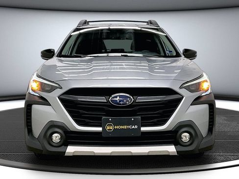 Used 2023 Subaru Outback Limited AWD/4WD image 2