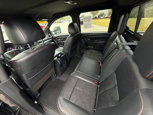 Used 2024 Nissan Titan PRO-4X image 28