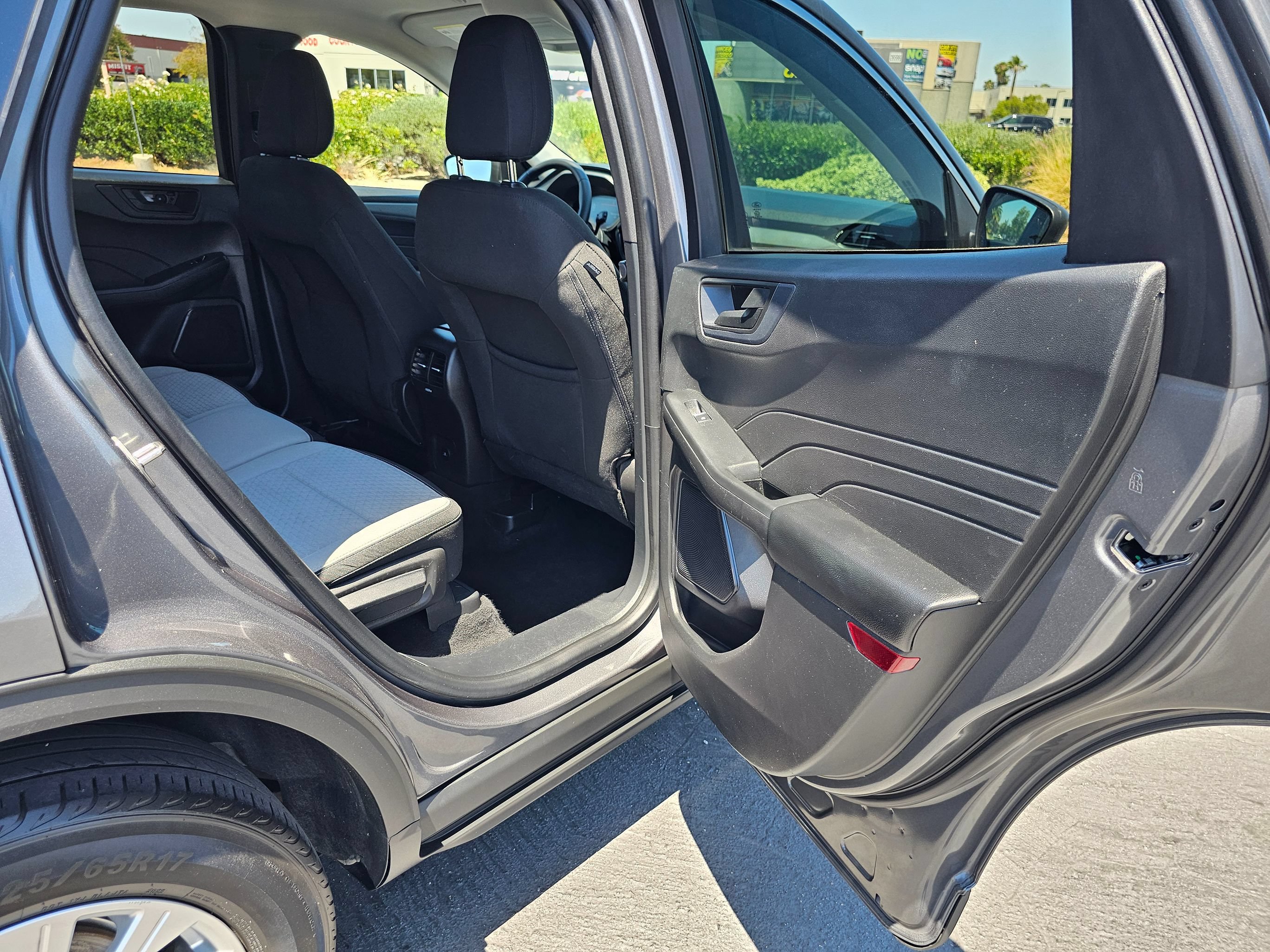 Used 2023 Ford Escape Active AWD/4WD image 27
