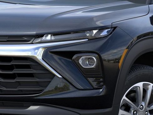 New 2026 Chevrolet TrailBlazer LS w/ LS Convenience Package FWD image 10