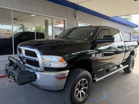 Used 2017 RAM 2500 Tradesman w/ Chrome Appearance Group AWD/4WD image 3