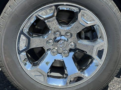 Used 2022 RAM 1500 Big Horn AWD/4WD image 9