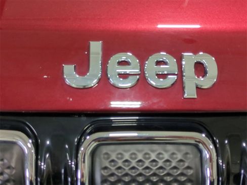 Certified 2022 Jeep Compass Limited image 28