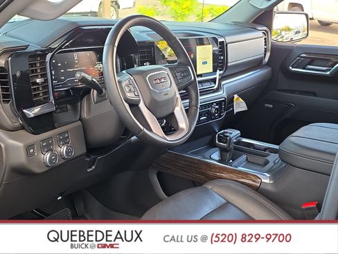 Used 2025 GMC Sierra 1500 Elevation w/ Elevation Premium Package AWD/4WD image 13