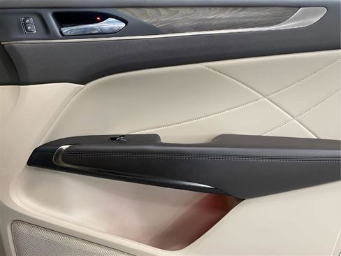 Used 2017 Lincoln MKC Reserve w/ Lincoln MKC Climate Package image 16