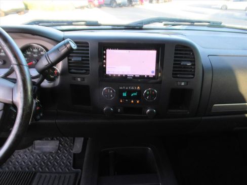 Used 2013 Chevrolet Silverado 1500 LT image 21