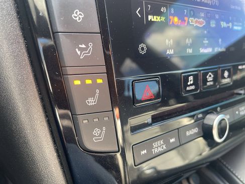 Used 2025 INFINITI QX55 Essential image 31