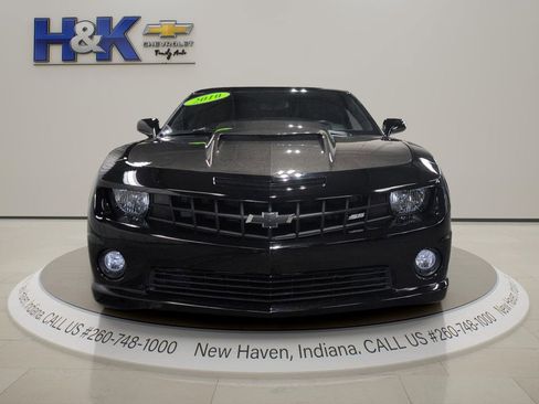 Used 2010 Chevrolet Camaro SS RWD image 2