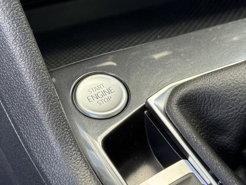 Used 2024 Volkswagen Tiguan S image 25