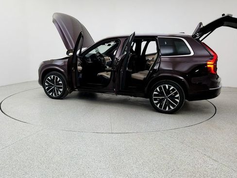New 2026 Volvo XC90 T8 Ultra w/ Protection Package Premier image 12