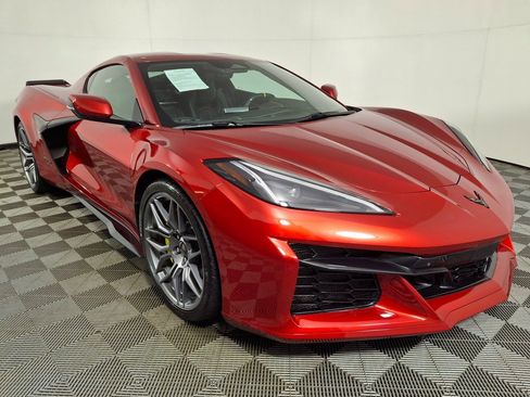 Used 2024 Chevrolet Corvette Z06 image 8