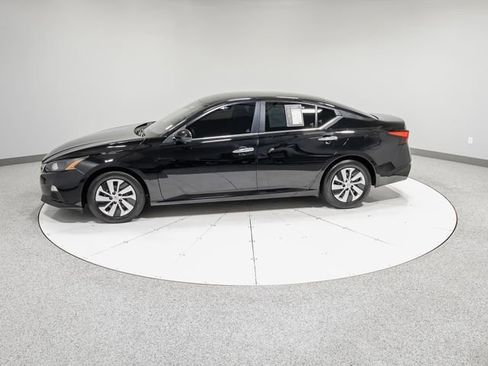 Used 2022 Nissan Altima 2.5 S FWD image 31