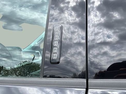 Used 2024 Ford F250 XLT w/ XLT Premium Package AWD/4WD image 39