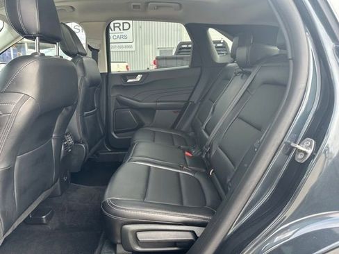 Used 2022 Ford Escape SEL image 12