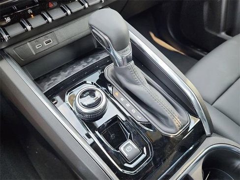 New 2026 GMC Canyon Elevation w/ Convenience Package image 23