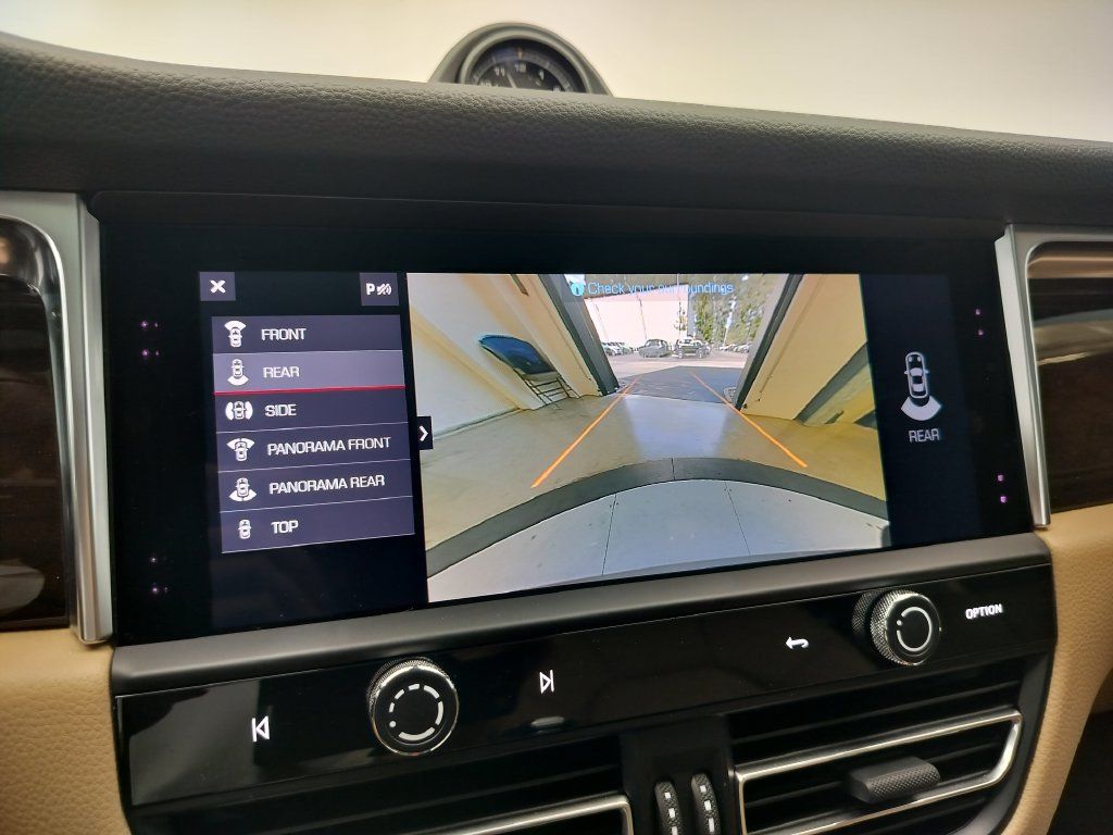 Certified 2024 Porsche Macan S w/ Premium Plus Package AWD/4WD image 15